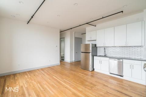 3225 Vine St, Cincinnati, OH 45220 photo 4