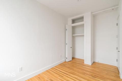 3225 Vine St, Cincinnati, OH 45220 photo 6
