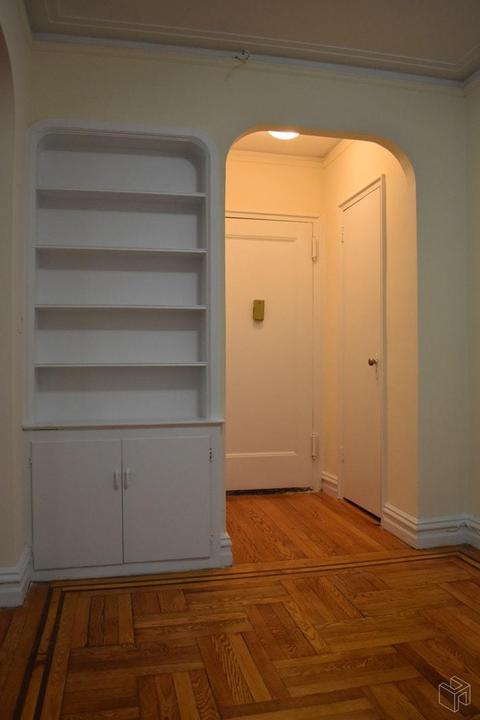 3341 Mchenry Ave, Cincinnati, OH 45225 photo 4