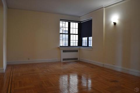 3341 Mchenry Ave, Cincinnati, OH 45225 photo 1