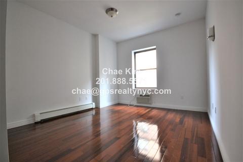 867 Eaglesknoll Ct, Cincinnati, OH 45255 photo 5