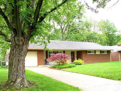 8678 Cavalier Dr, Cincinnati, OH 45231 photo 1