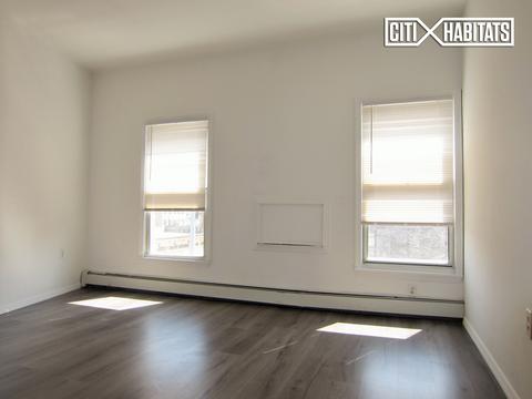 414 Bourbon St, Blanchester, OH 45107 photo 6