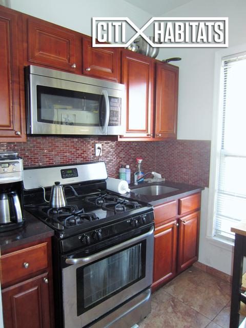 414 Bourbon St, Blanchester, OH 45107 photo 2
