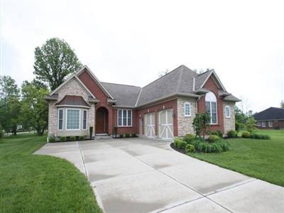 896 Forest Acres Dr, Cincinnati, OH 45255 photo 3