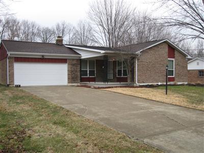 558 Robert A Taft Dr, Cincinnati, OH 45244 photo 2