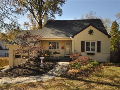 4042 Lytle Woods Pl, Mariemont, OH 45227 photo 3
