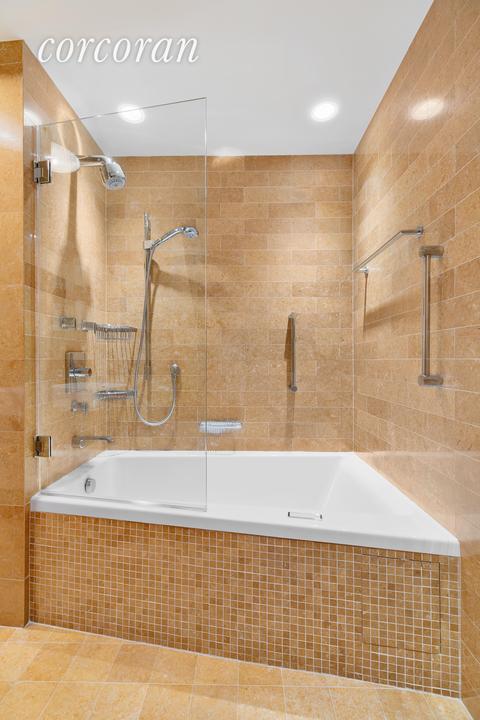 2400 Galbraith Rd, Cincinnati, OH 45237 photo 9