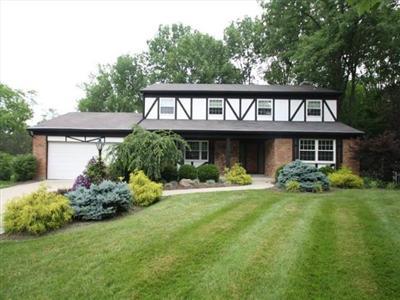 9742 Streambrook Dr, Cincinnati, OH 45231 photo 3