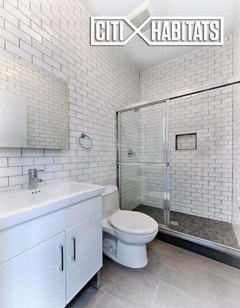9587 Heather Ct, Blue Ash, OH 45242 photo 5