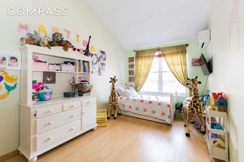 1906 Avonlea Ave, Cincinnati, OH 45237 photo 4