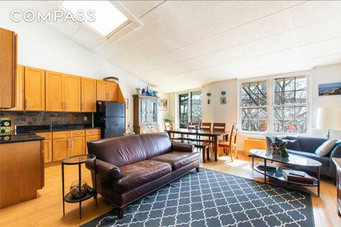 1906 Avonlea Ave, Cincinnati, OH 45237 photo 1