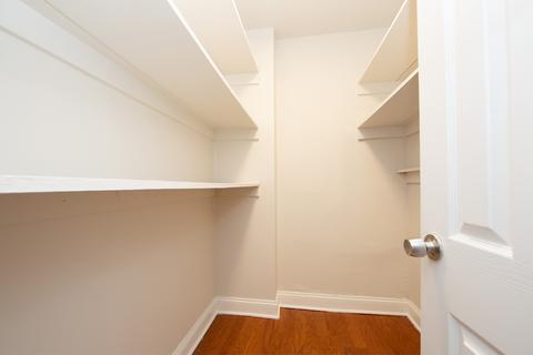 728 Avon Fields Ln, Cincinnati, OH 45229 photo 8