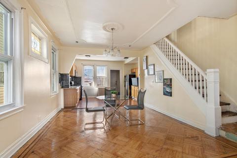 5635 Bramble Ave, Cincinnati, OH 45227 photo 6