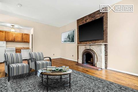 2676 Cyclorama Dr, Cincinnati, OH 45211 photo 4