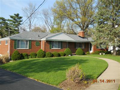 5526 Pinecrest Dr, Cincinnati, OH 45238 photo 1