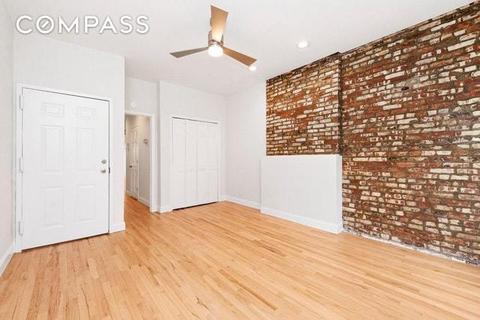 1635 Mccabe Ln, Cincinnati, OH 45255 photo 5