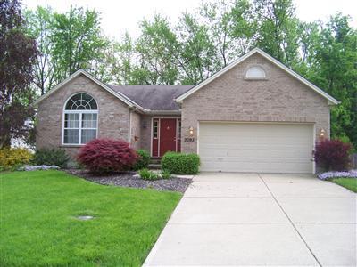 2093 Miles Woods Dr, Cincinnati, OH 45231 photo 2