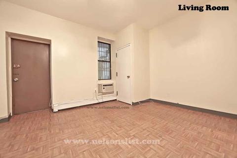 4734 Vicbarb Ln, Cincinnati, OH 45244 photo 8