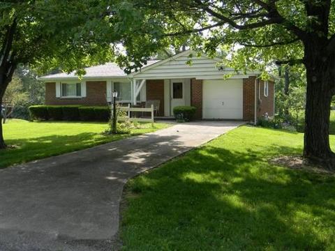 4734 Vicbarb Ln, Cincinnati, OH 45244 photo 3