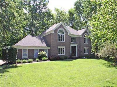 8434 Greenleaf Dr, Cincinnati, OH 45255 photo 2