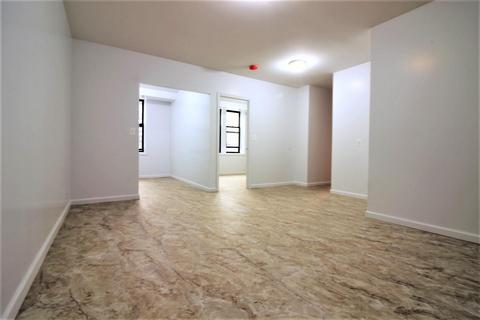 9736 Oxbow Trl, Evendale, OH 45241 photo 4