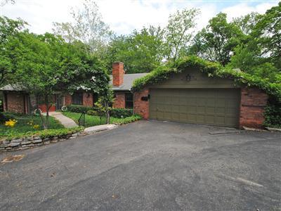 3533 Deepwoods Ln, Cincinnati, OH 45208 photo 2