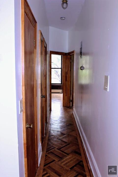 3327 Cheviot Ave, Cincinnati, OH 45211 photo 4