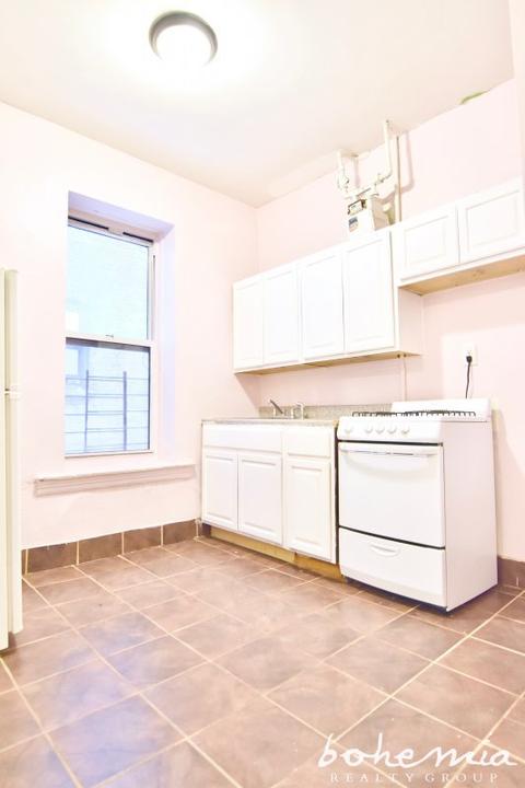 932 Corwin Ave, Hamilton, OH 45015 photo 2