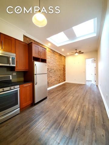 934 Seton Ave, Cincinnati, OH 45205 photo 1