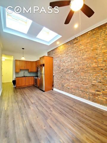 934 Seton Ave, Cincinnati, OH 45205 photo 4
