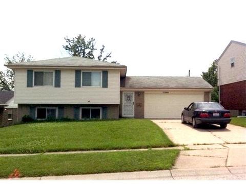 11905 Hamden Dr, Forest Park, OH 45240 photo 3
