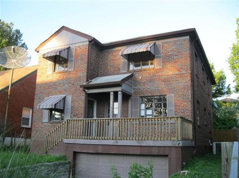 5208 Lillian Dr, Cincinnati, OH 45237 photo 2