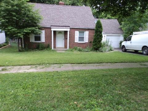36 Damon Rd, Greenhills, OH 45218 photo 3