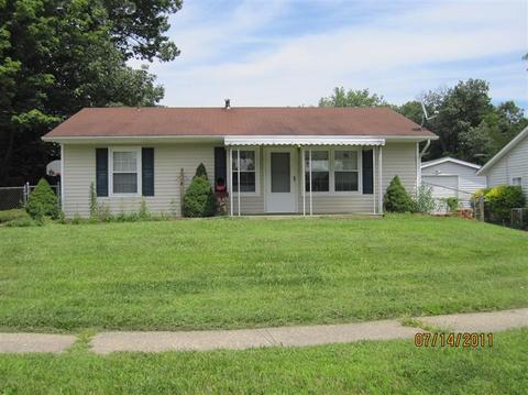 2425 Schon Dr, Cincinnati, OH 45231 photo 3