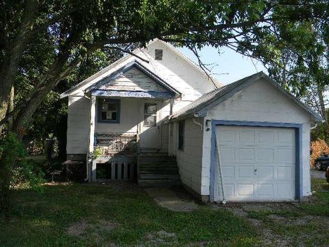 648 Main St, Blanchester, OH 45107 photo 1