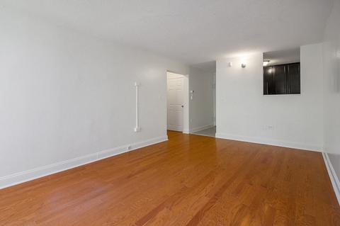 718 Daphne Ct, Forest Park, OH 45240 photo 1