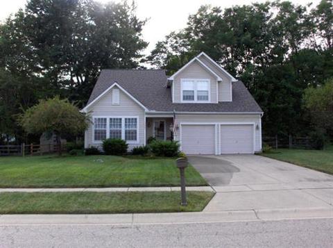 10445 Springrun Dr, Cincinnati, OH 45231 photo 2