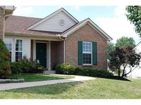 690 Regent Rd, Cincinnati, OH 45245 photo 1