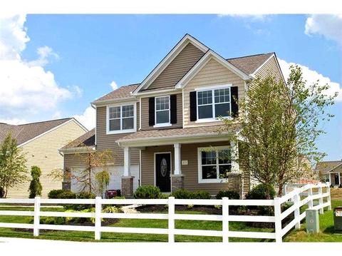 825 Anson Dr, Cincinnati, OH 45245 photo 2
