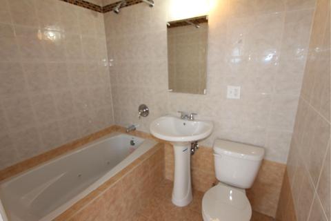 4553 Paddock Rd, Cincinnati, OH 45237 photo 5