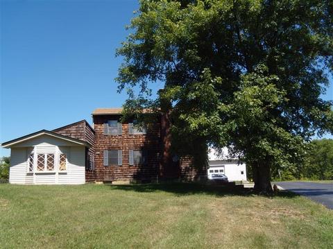 1880 Devils Backbone Rd, Cincinnati, OH 45233 photo 1