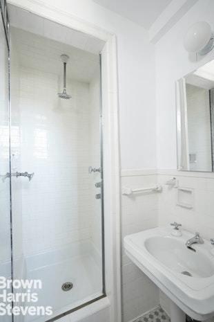 1210 Myrtle Ave, Cincinnati, OH 45206 photo 9