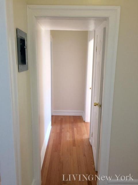 397 Ingram Rd, Greenhills, OH 45218 photo 7