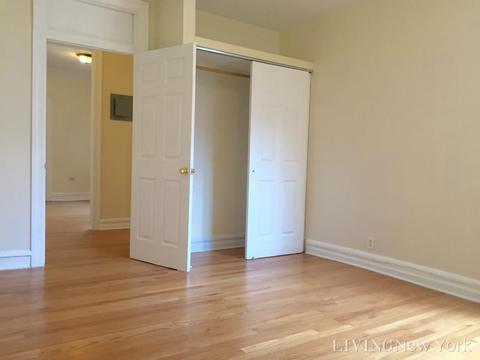 397 Ingram Rd, Greenhills, OH 45218 photo 3