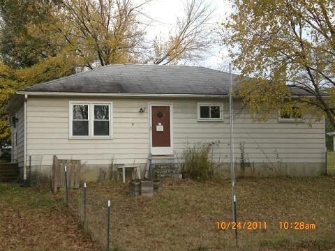 423 Mill St, Blanchester, OH 45107 photo 1