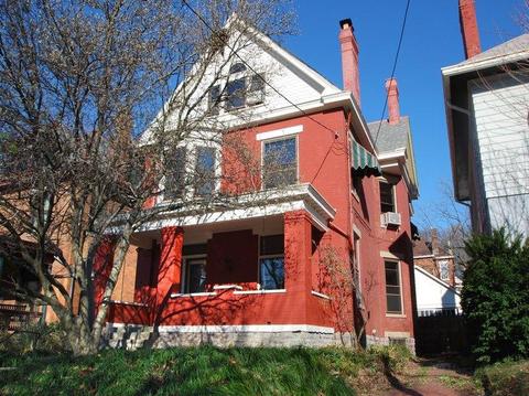 1542 Pullan Ave, Cincinnati, OH 45223 photo 1