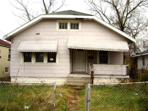 1076 Simmons Ave, Lincoln Heights, OH 45215 photo 3