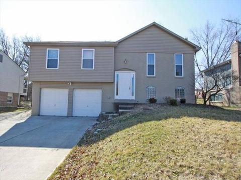 1561 Hazelgrove Dr, Cincinnati, OH 45240 photo 1