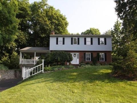 9901 Hickorybluff Ct, Montgomery, OH 45242 photo 1